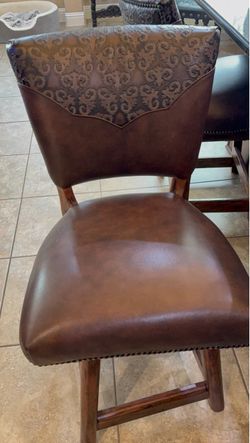3 bar stools