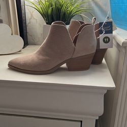 Women Booties