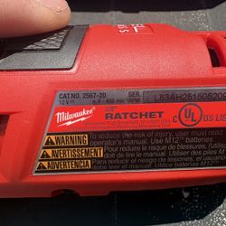 Milwaukee Ratchet 3/8 in and 1/4in brand new 