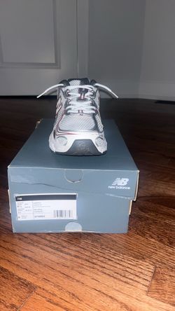 New Balance 740 Sneakers Burgundy White Size 9.5