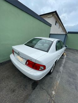 2004 KIA Optima