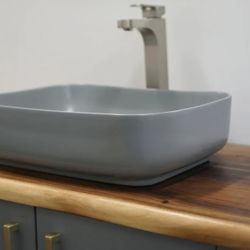 Kingsman 20×15.5in Vessel Sink With Matching Pop-up Drain Matte Gray New