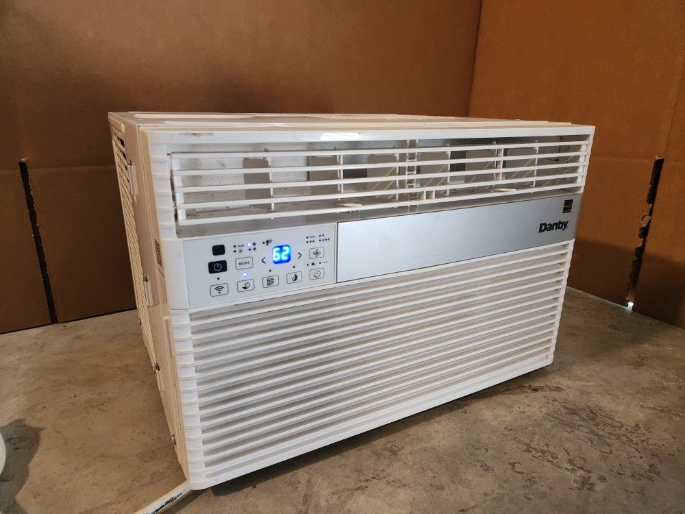 Danby 8,000 BTU Window AC, 3-in-1 Air Conditioner + Dehumidifier + Fan, with WIFI feature