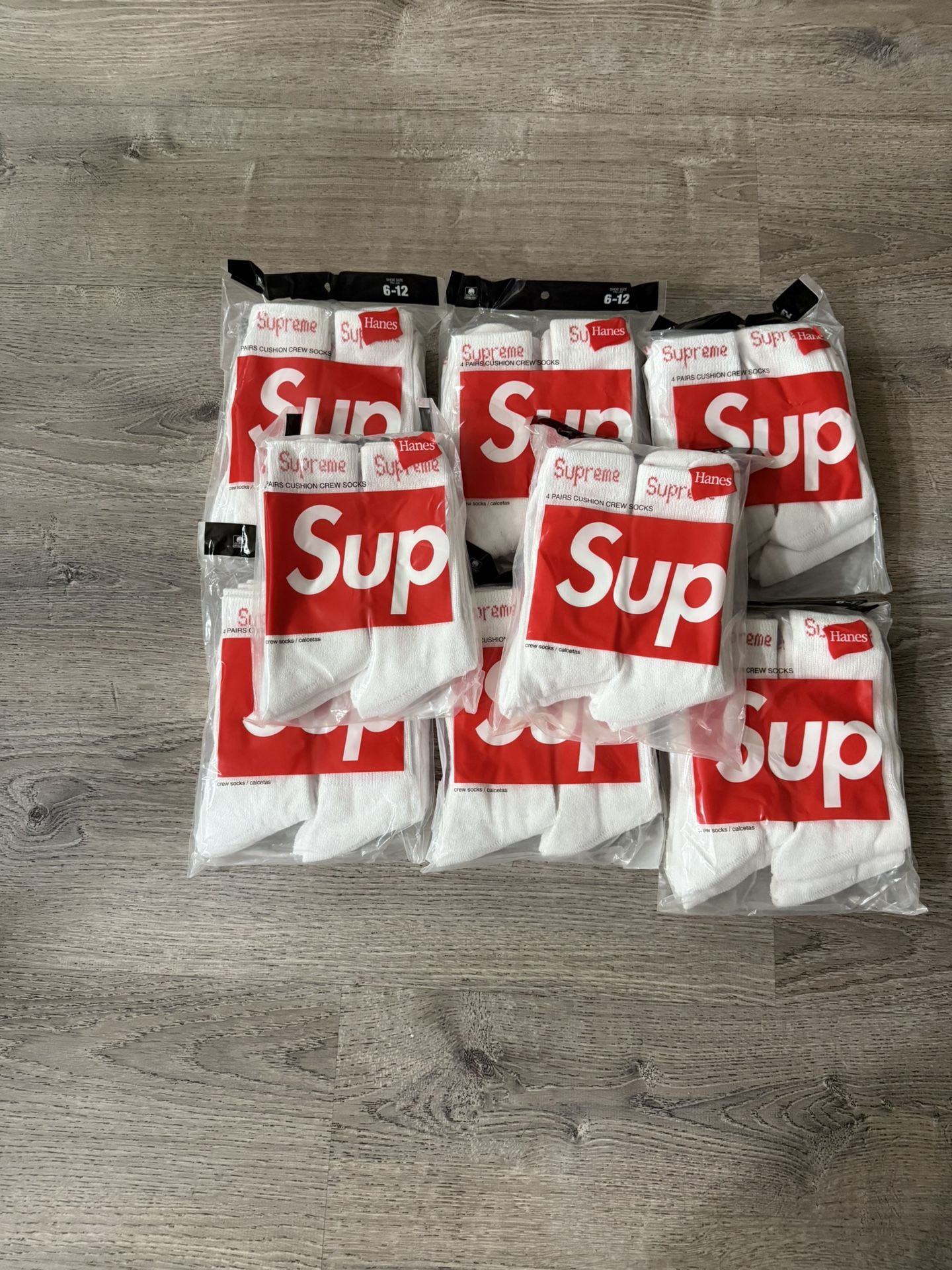 Supreme Socks 