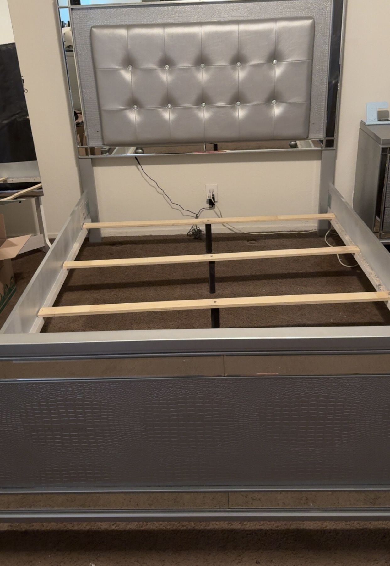 Queen Bed Frame With Led Lighting 