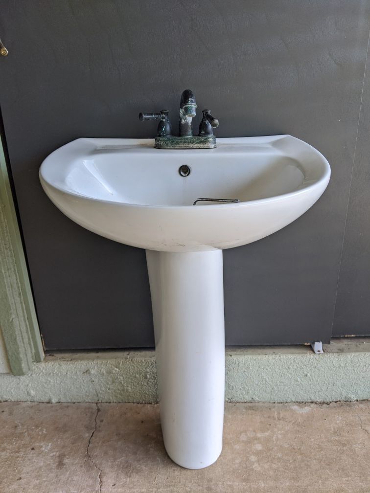 Used pedestal sink