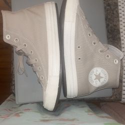 Brand New Converse!!! never Worn!