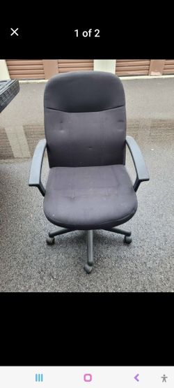 Black Rolling Office Chair