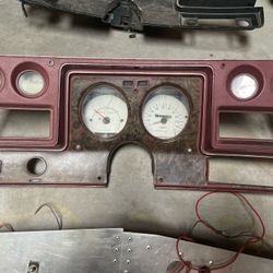 OEM GM Dash Bezel & Gauge Cluster 78-87 El Camino / Malibu / Monte Carlo 