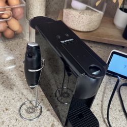 Nespresso Mini Essenza 