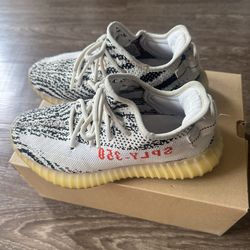 Yeezy Zebra Size 5