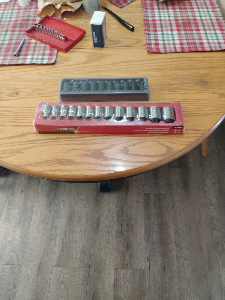 Snap On New Socket sets 13-piece Shallow Socket Set Chrome 6 Point 1/2" Drive 3/8-1 1/8 And Impact Socket Set Shallow 1/2" Drive 6 Point 10mm To 19mm
