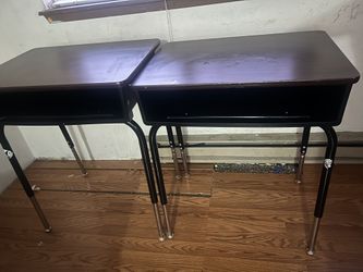 Children's desk