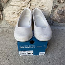 Woman’s Skechers Shoes