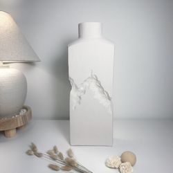 Stunning Ice Rock Style Vase 20" - White