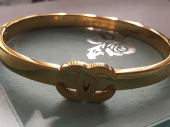 Bracelet new