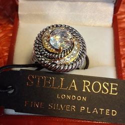 Stella Rosa Ring Size 7 Beautiful Design