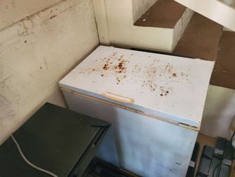 Deep freezer