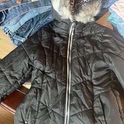 2 Chamarras Para niña A 15 Cada Una O 25 Por Las Dos