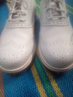 Woman's Size 5 Cleats 