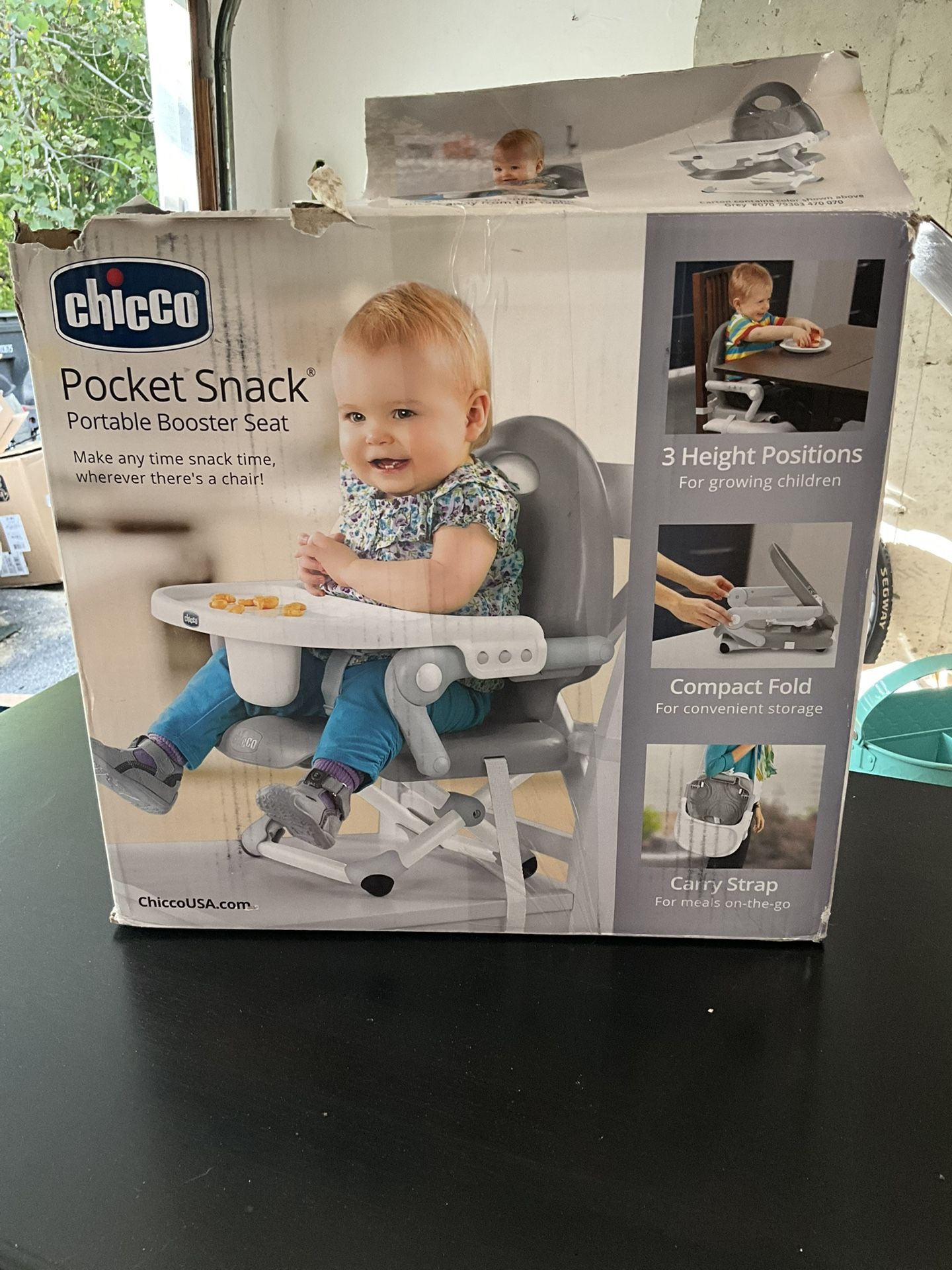 Chicco Pocket Snack, Portable Booster Seat (Local Only)