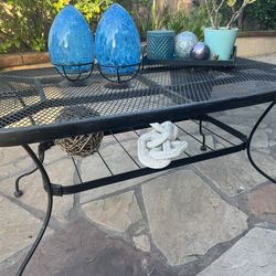 Patio table iron black