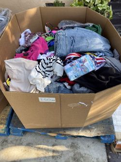 Pallets de ropa de Target 250pcs todo Nuevo nada de devoluciones mix adults y niños hombre y Mujer palet