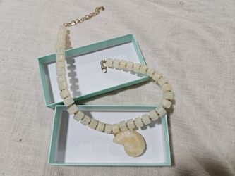 Stay in Fashion boho seashell necklace, new, never worn