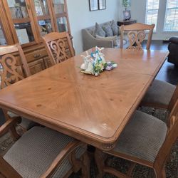Dinning Table With 6 Chairs And China Cabinet 