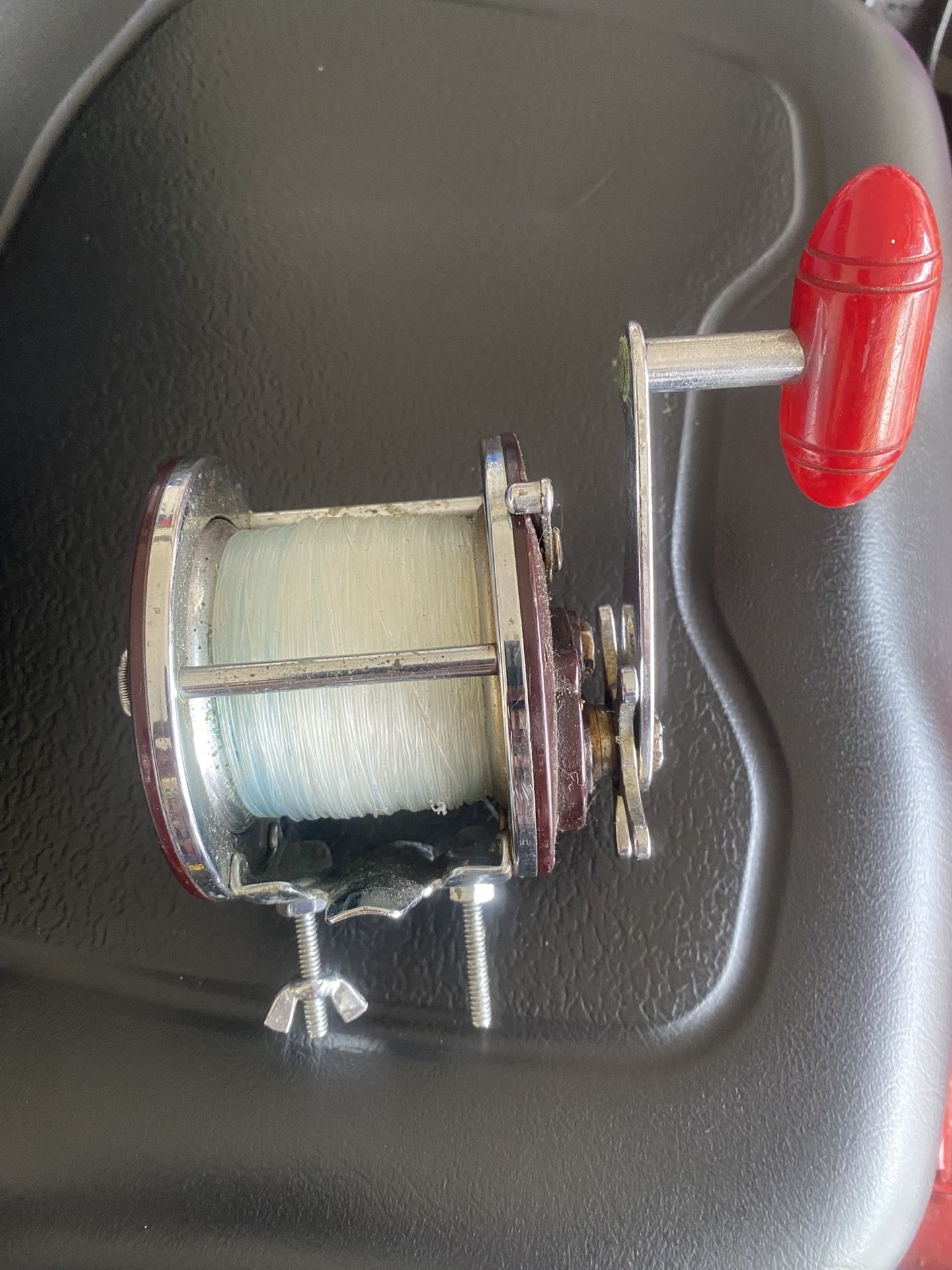 Penn Pier 309 in excellent condition low liquid with a brand new 40 pound Andy