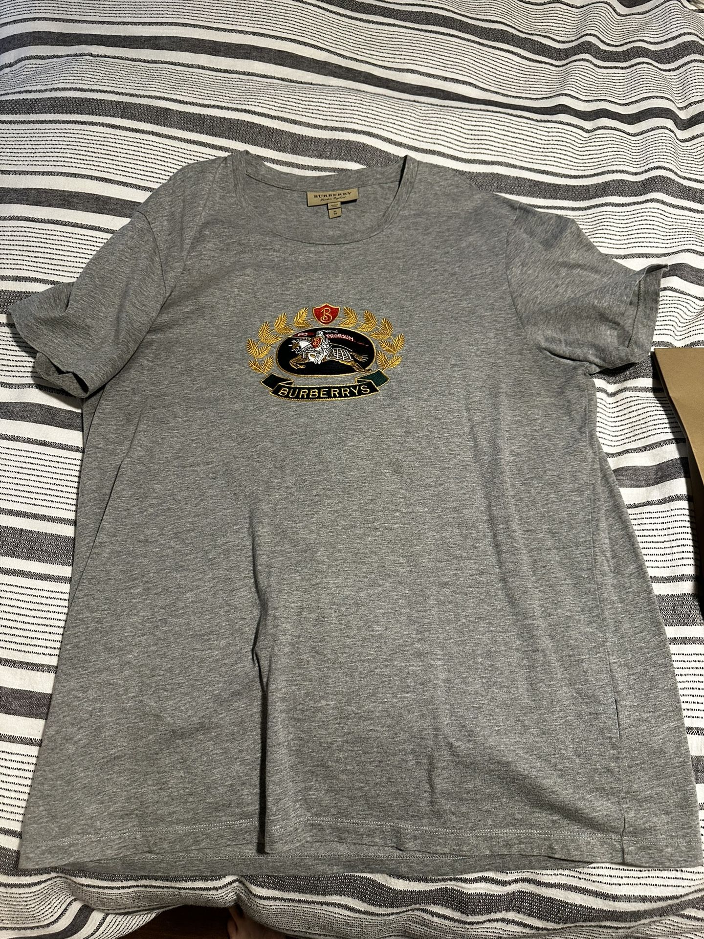 Burberry T-shirt With ORIGINAL BAG/ TAG