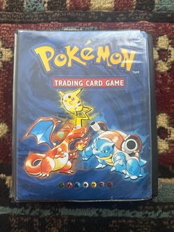 POKEMON 1999 Wizards of the Coast Trading Card Game Collector's Album/Binder