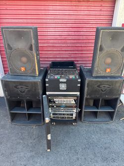 Vintage DJ set up Cerwin Vega ,JBL ,Numark,Yamaha