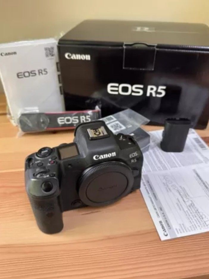 Canon EOS R5