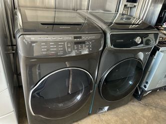 SAMSUNG FLEX WASHER AND DRYER