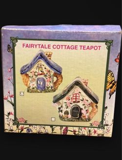 Fairytale cottage teapot