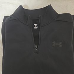 Under Armour Black Quarter Zip Pullover Men’s L