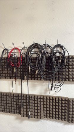 Guitar/speaker/mike/midi chords