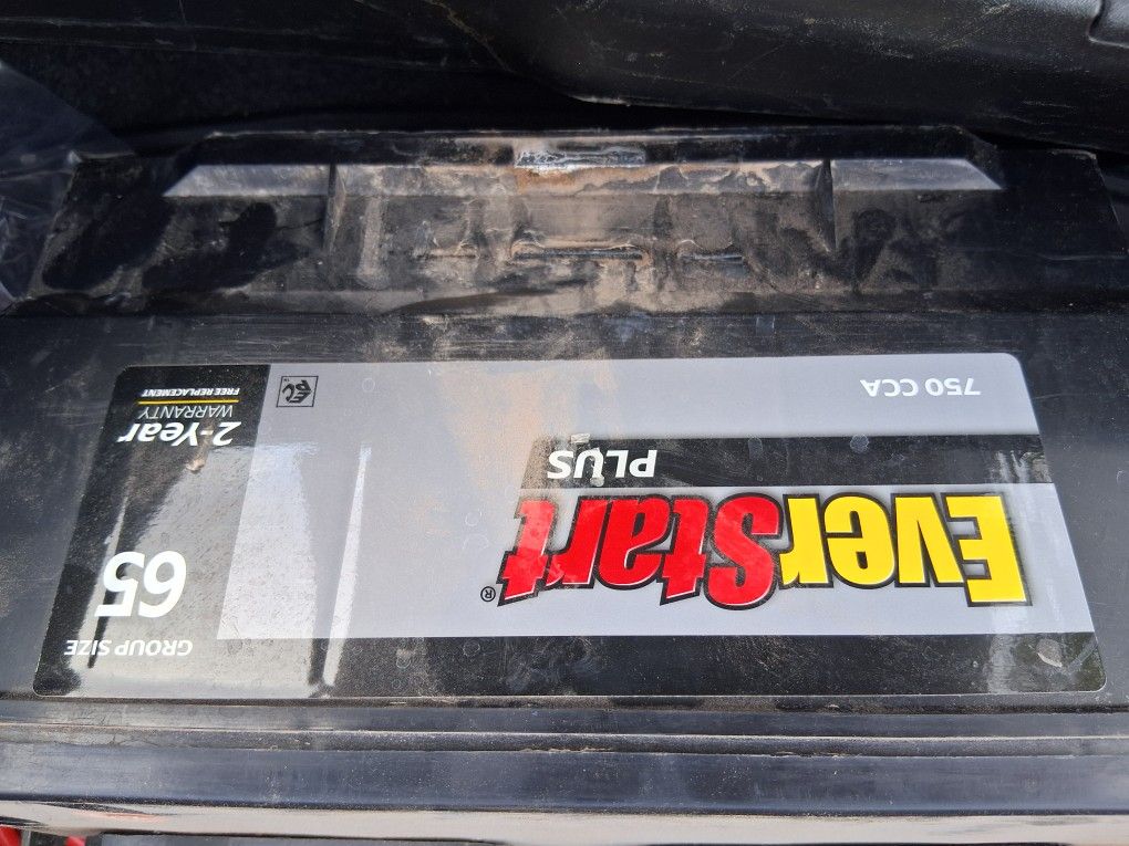Battery for sale 750 CC