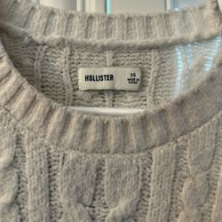 Hollister oversized knitted sweater