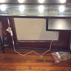 Vanity Table And Lighted Mirror