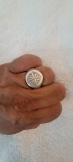 Silver Tone Signet Ring with Star Engraving
