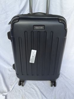 Kenneth Cole Black Carry On Luggage Black 20” 