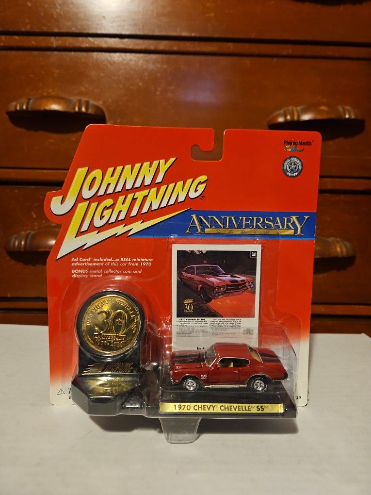 Johnny Lightning 30th Anniversary 1970 Chevrolet Chevelle 