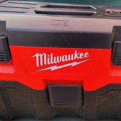 MILWAUKEE M18 18V 2 GAL LITHIUN-ION CORDLESS  WET DRY VACUUM  (TOOL ONLY)