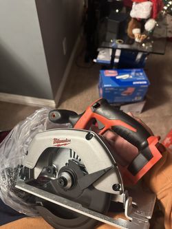 Milwaukee M18 Circular Saw