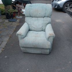 Free Lazyboy Lounger
