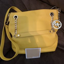 Purse - Michael Kors Authentic