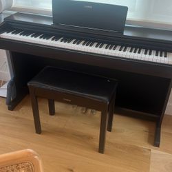 Electronic/Digital Piano - Yamaha