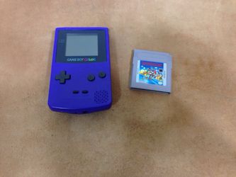 Nintendo Gameboy Color With 3 Games Mario Land Killer Instinct and Donkey Kong